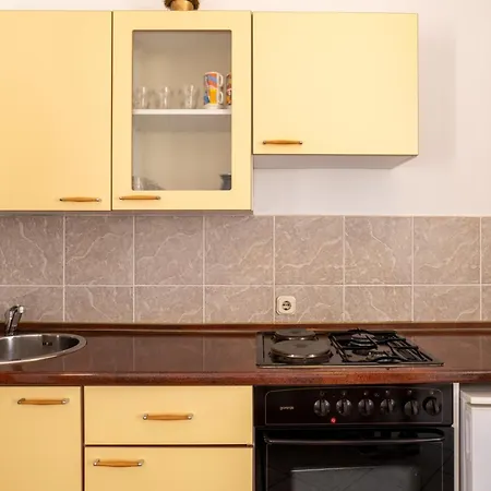 Apartment Apartments Center Pag 50 M To The Sea