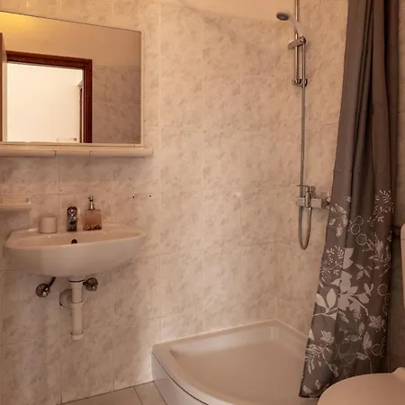 Center Pag 50 M To The Sea Pag Town