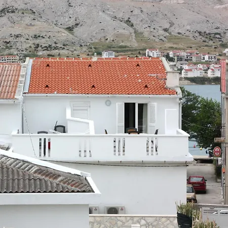 Center Pag 50 M To The Sea Διαμέρισμα *